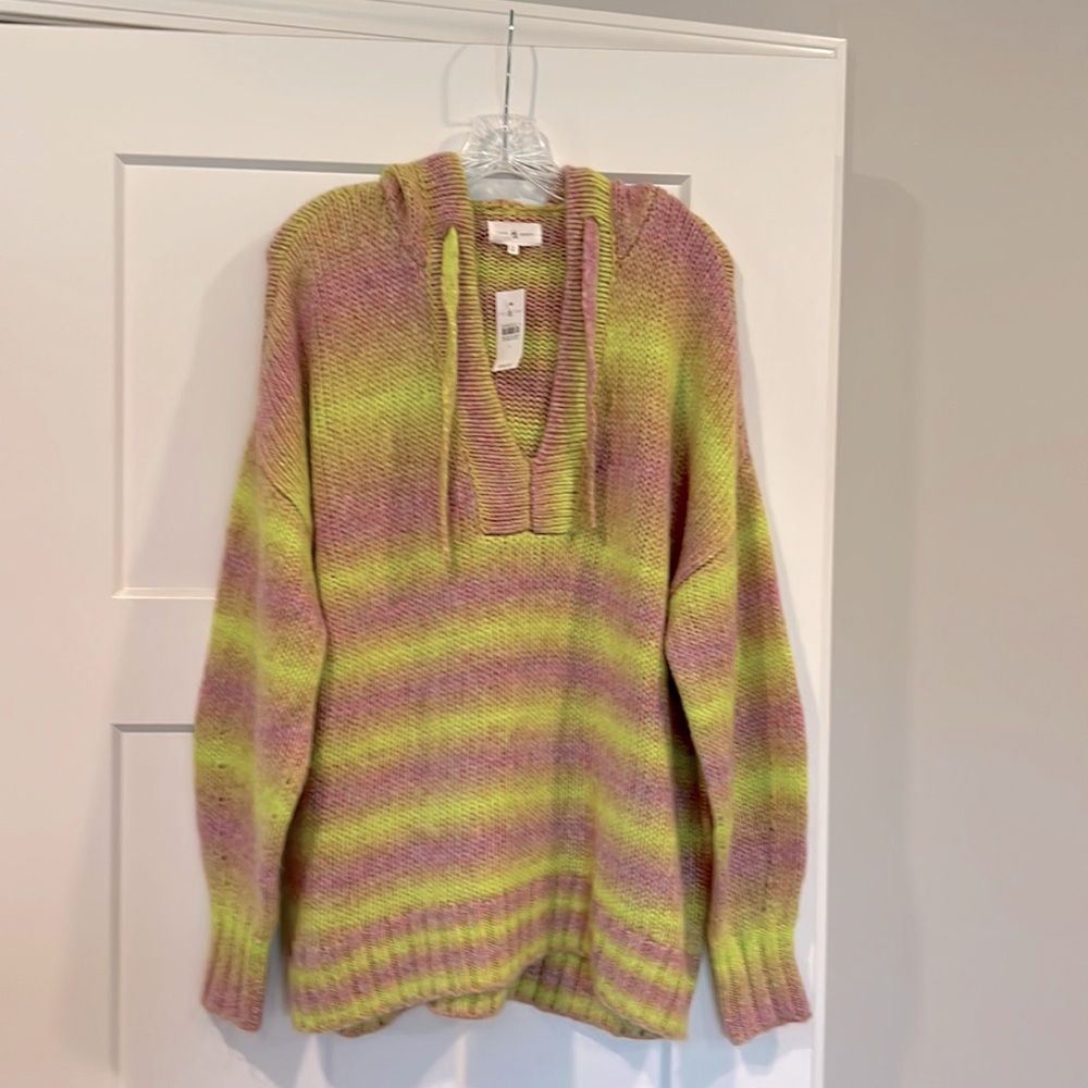 Loft- LOU & GREY hooded sweater